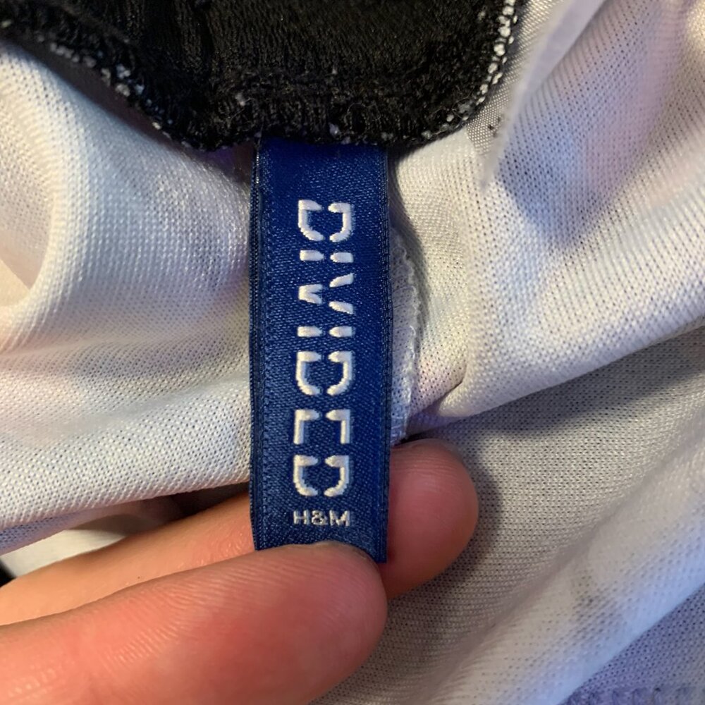 DIVIDED Shorts - Picture 3 of 3